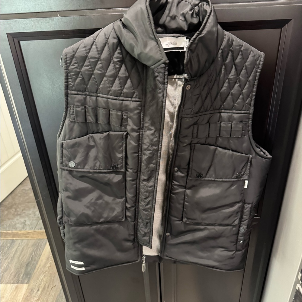 Publish Men's Dark Gray Quilted Vest